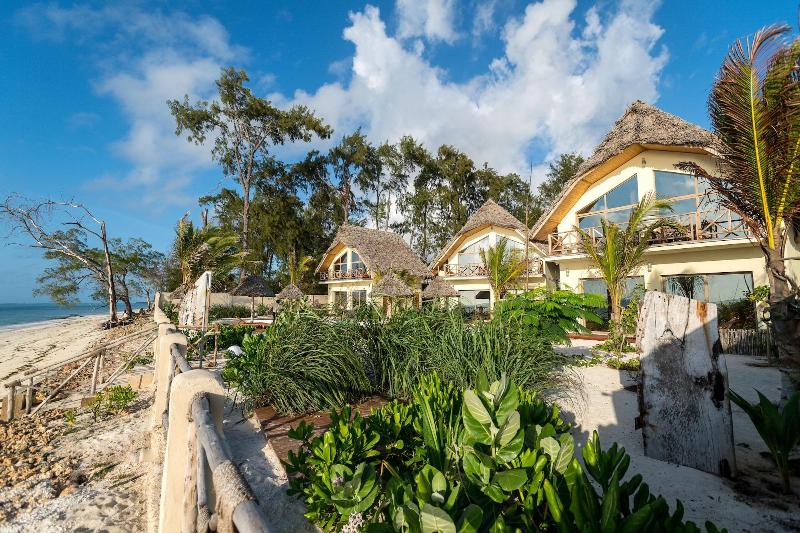 Clove Island Villas&Spa image
