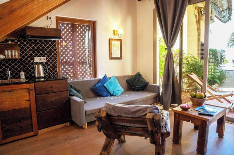 Clove Island Villas&Spa image