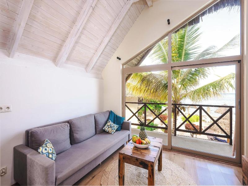 Clove Island Villas&Spa image