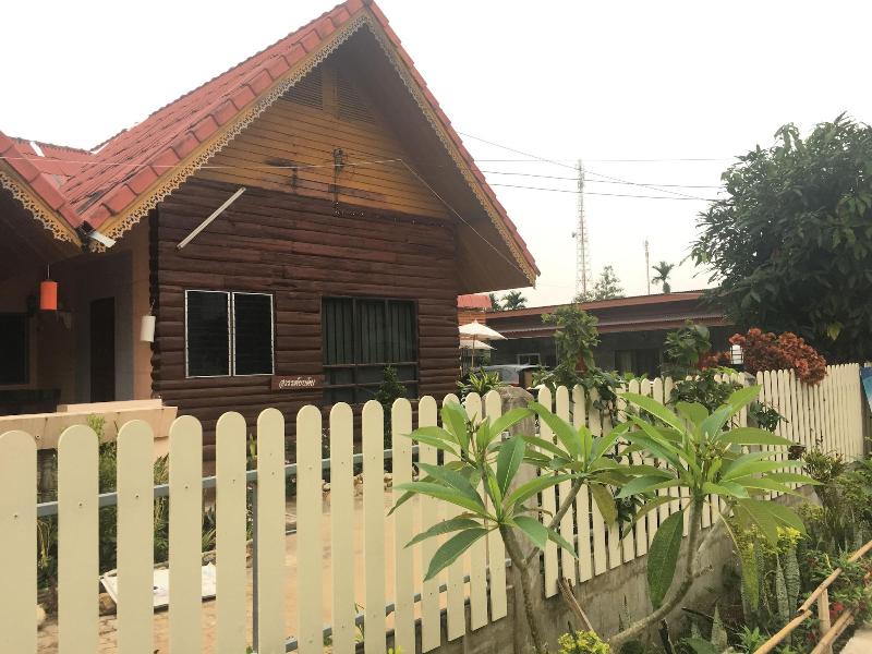 Muangchaem House image