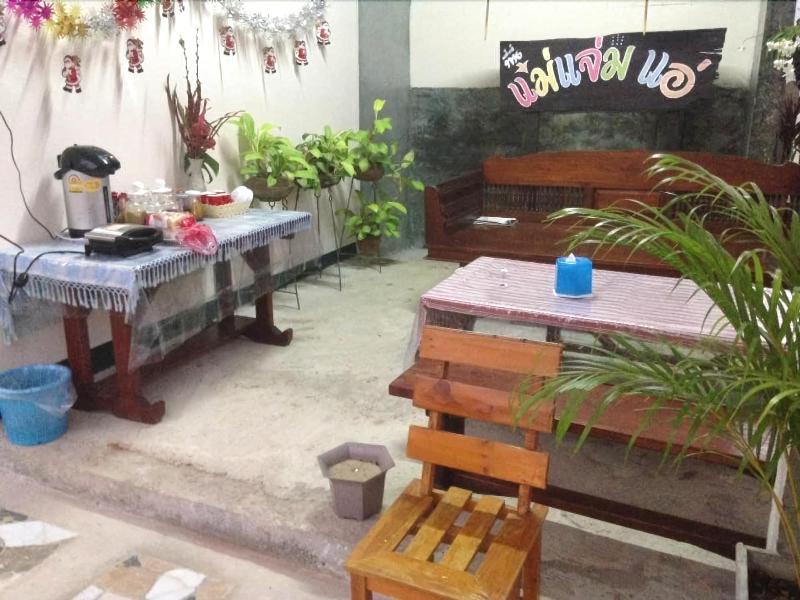 Muangchaem House image