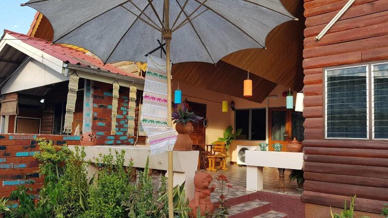 Muangchaem House image