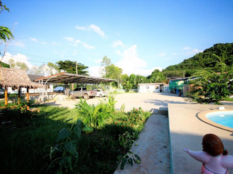 Baanpoonana image