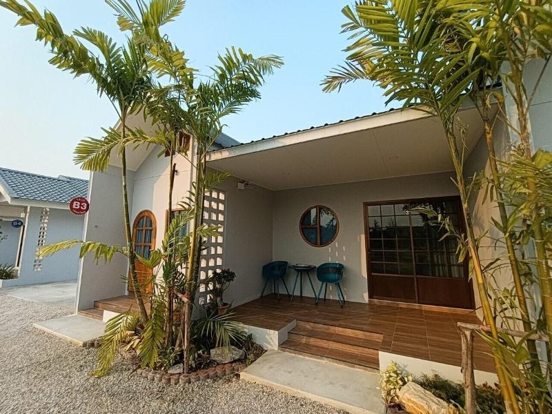 Numhom Resort image