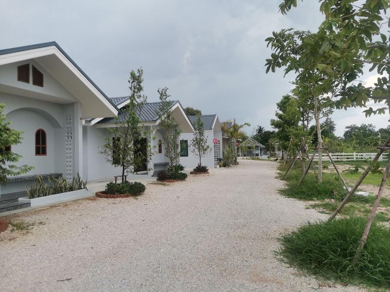 Numhom Resort image