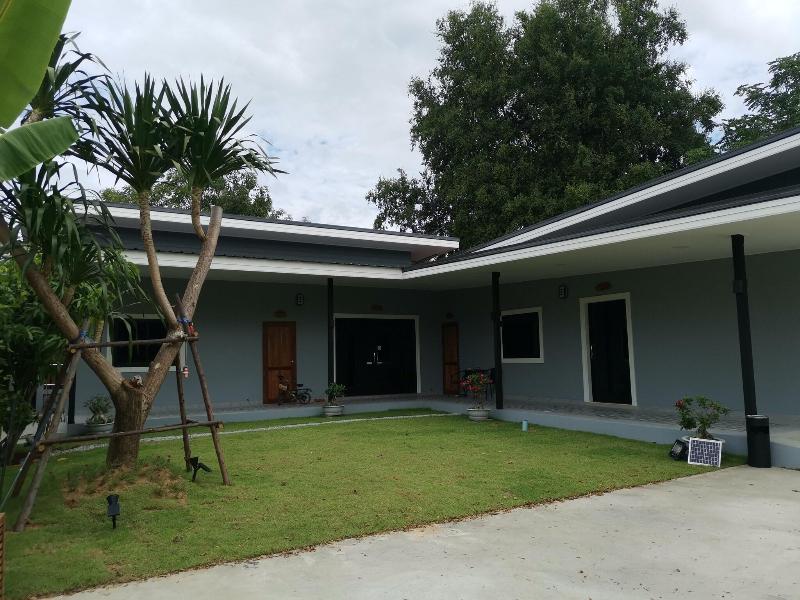 Numhom Resort image