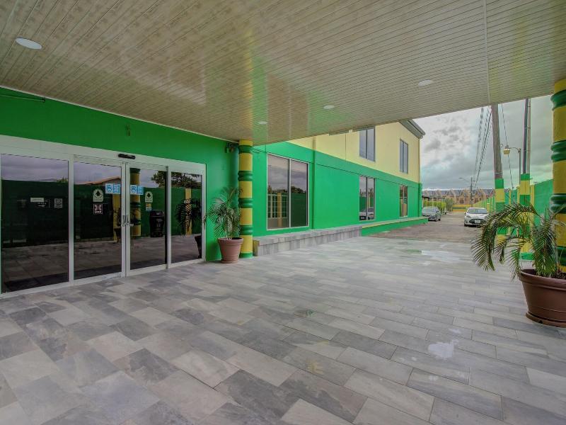 Airport Suites Hotel image