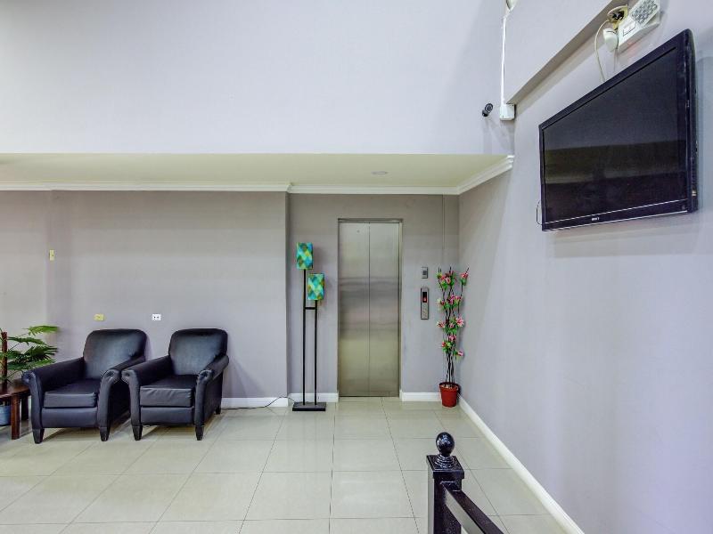 Airport Suites Hotel image