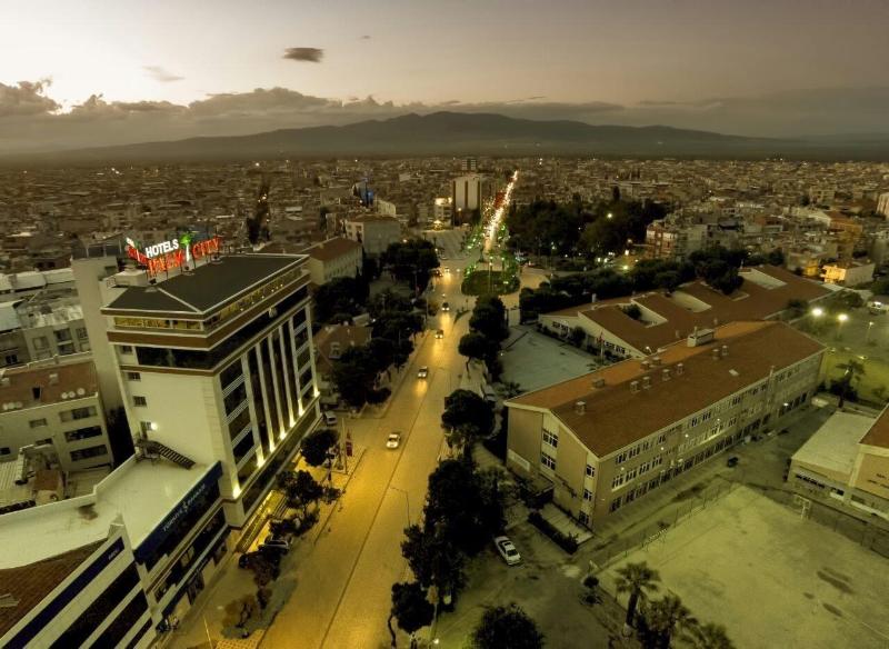 Palmcity Hotel Turgutlu — exterior view