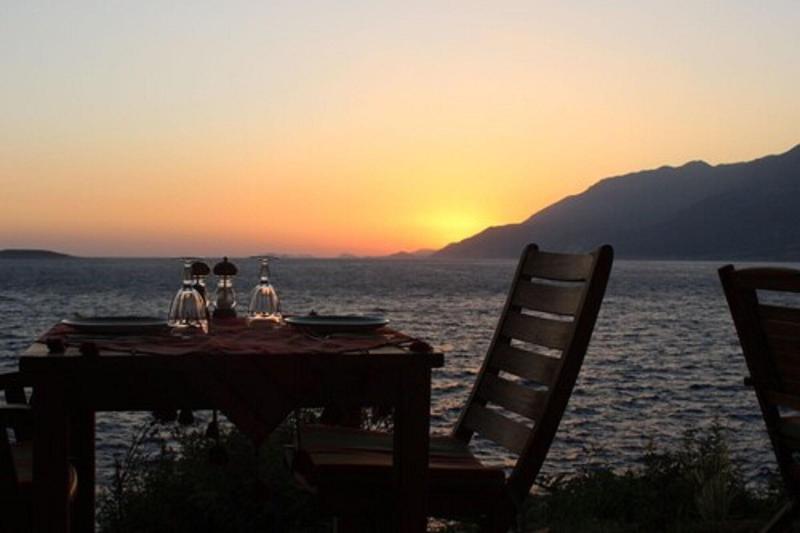 Mandalina Luxury Suites image