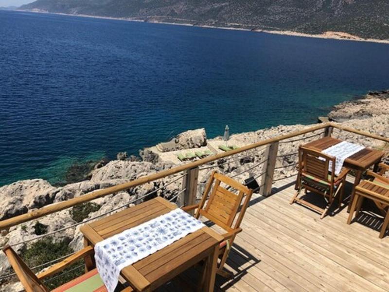 Mandalina Luxury Suites image