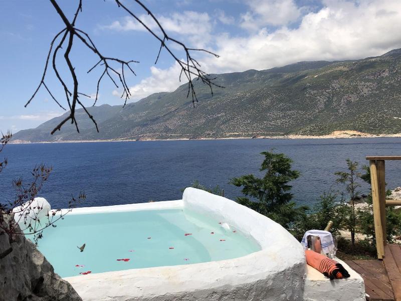 Mandalina Luxury Suites image