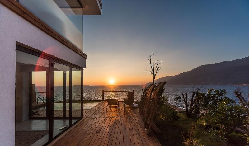 Mandalina Luxury Suites image