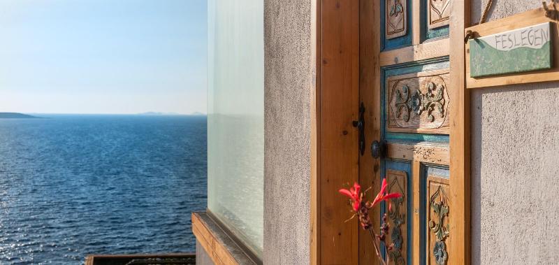 Mandalina Luxury Suites image
