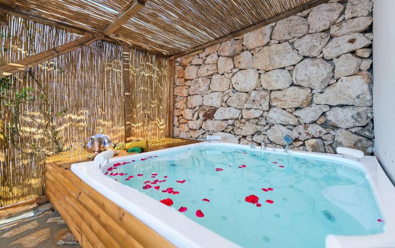 Mandalina Luxury Suites image