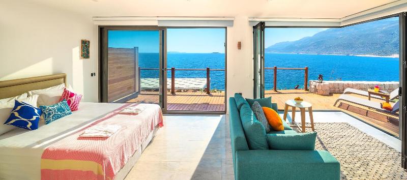 Mandalina Luxury Suites image