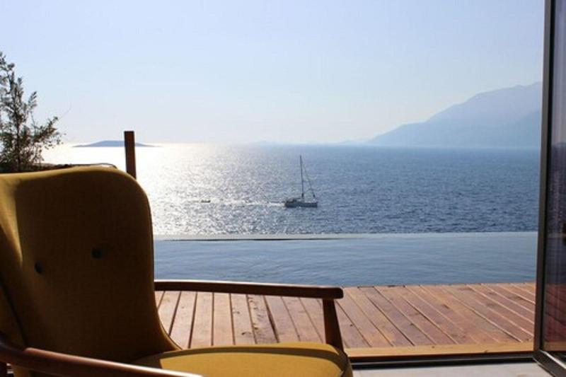 Mandalina Luxury Suites image