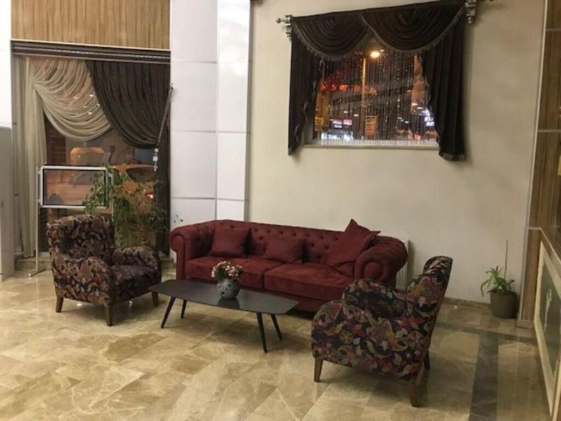 Perama Hotel