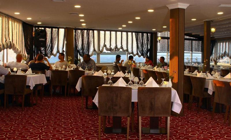 Perama Hotel
