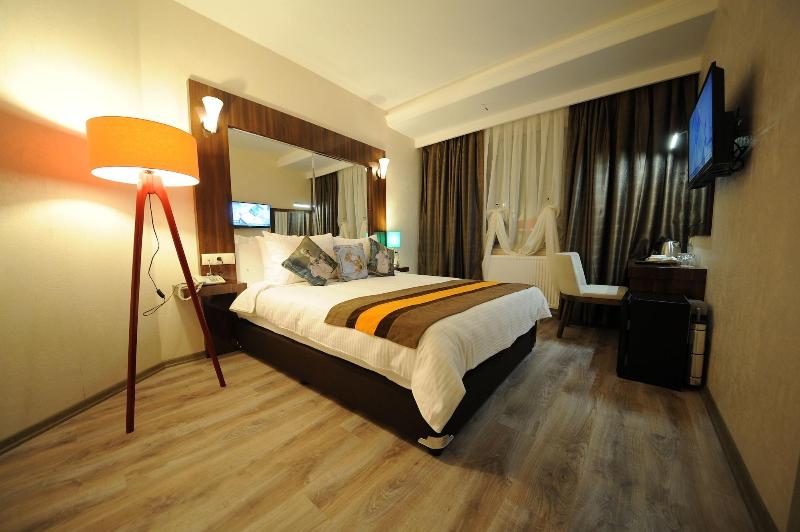 Yucel Hotel image