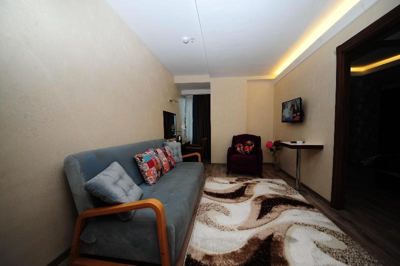 Yucel Hotel image