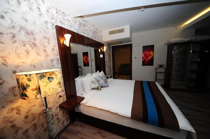 Yucel Hotel image