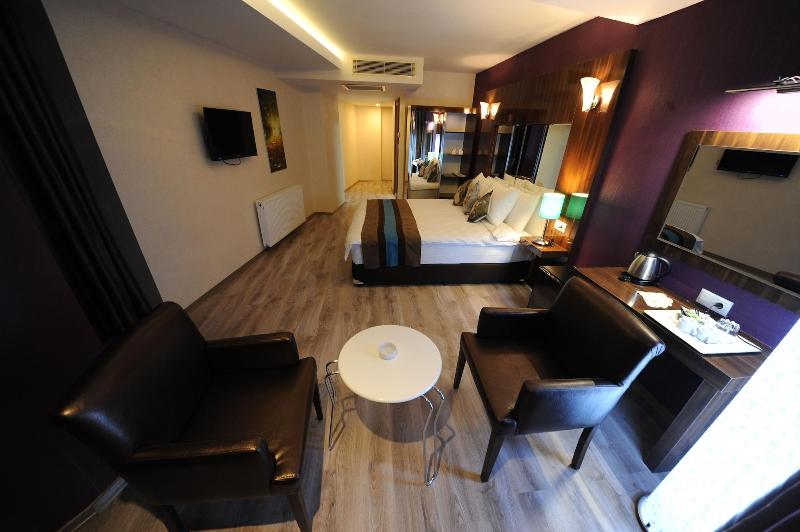 Yucel Hotel image