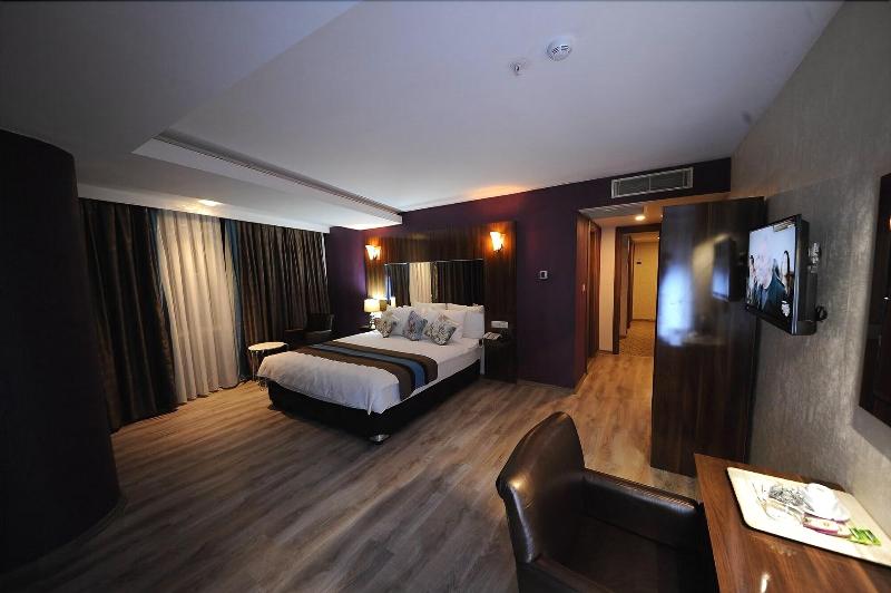 Yucel Hotel image