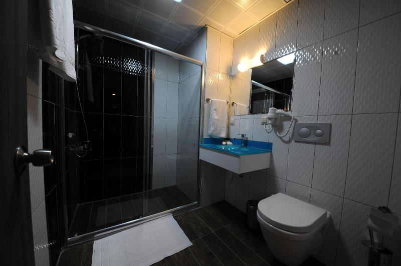Yucel Hotel image