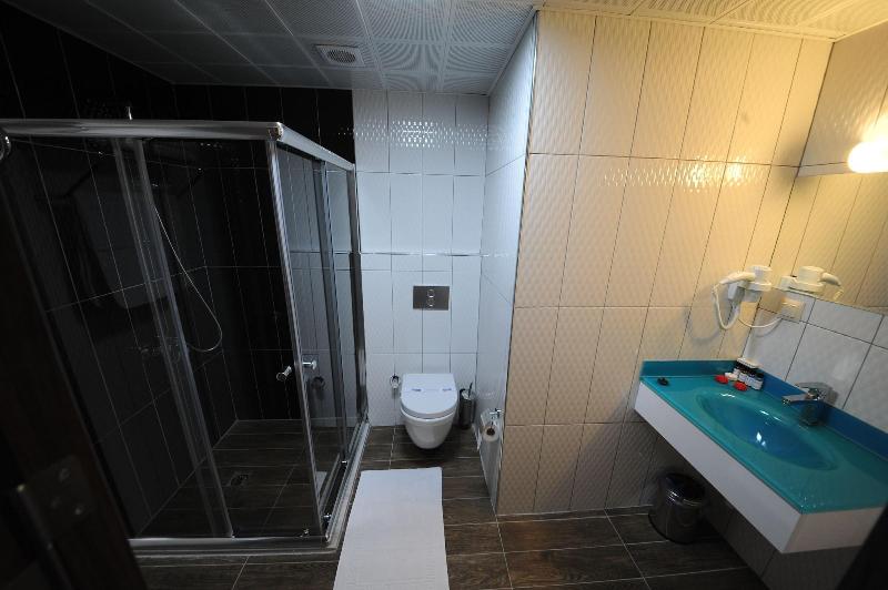 Yucel Hotel image