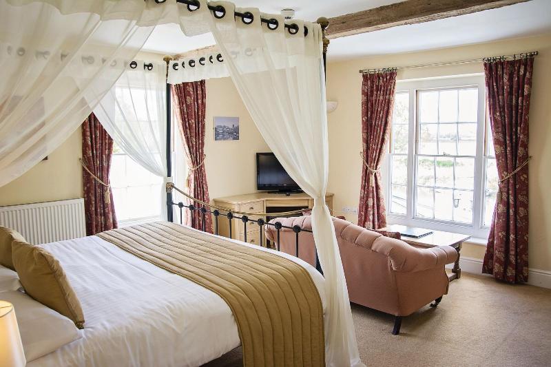 Waveney House Hotel image