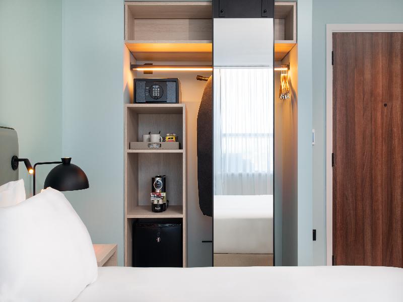 Hyatt Place London City East image