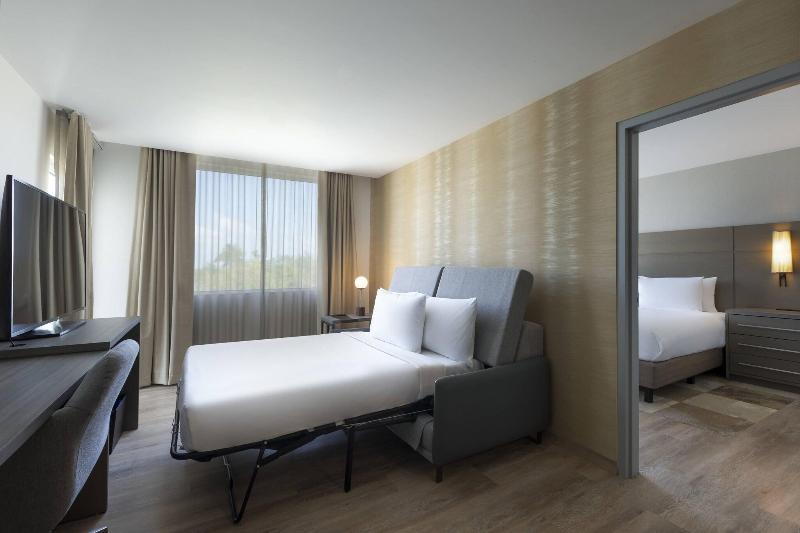 Residence Inn Cancun image