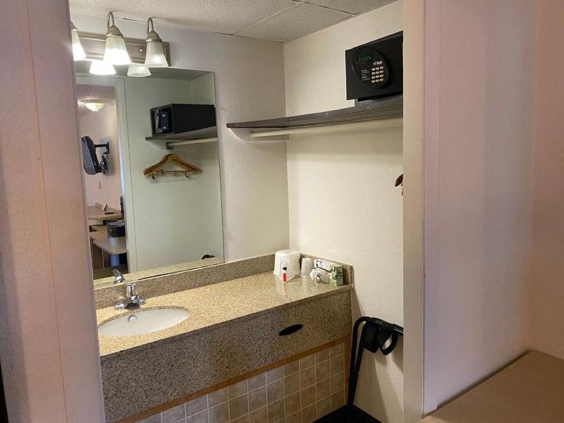 Fairbridge Inn Express London image