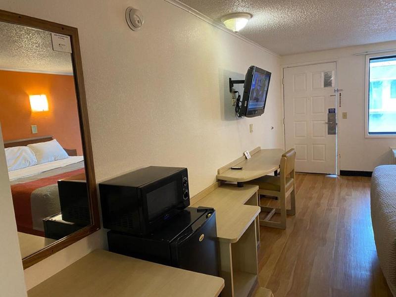 Fairbridge Inn Express London image