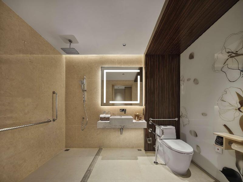 Hilton Garden Inn Heze image