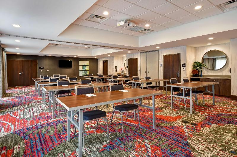 Hampton Inn By Hilton Pleasant View image