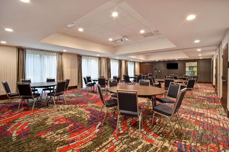 Hampton Inn By Hilton Pleasant View image