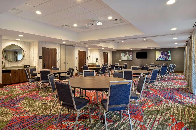 Hampton Inn By Hilton Pleasant View image