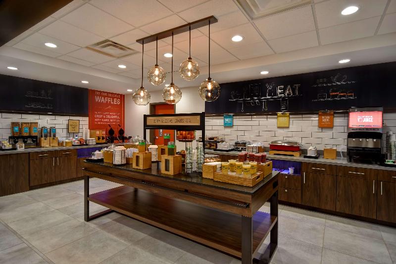 Hampton Inn By Hilton Pleasant View image