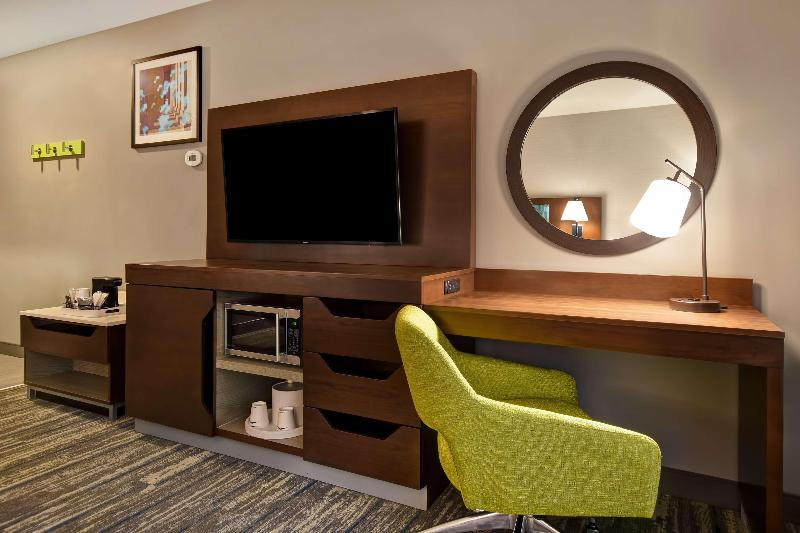 Hampton Inn By Hilton Pleasant View image