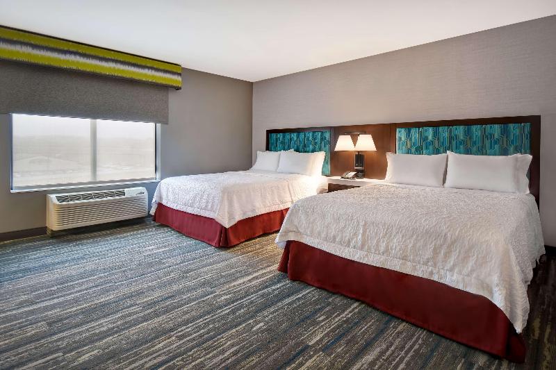 Hampton Inn By Hilton Pleasant View image