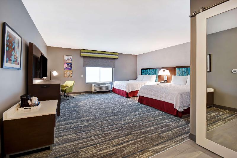 Hampton Inn By Hilton Pleasant View image