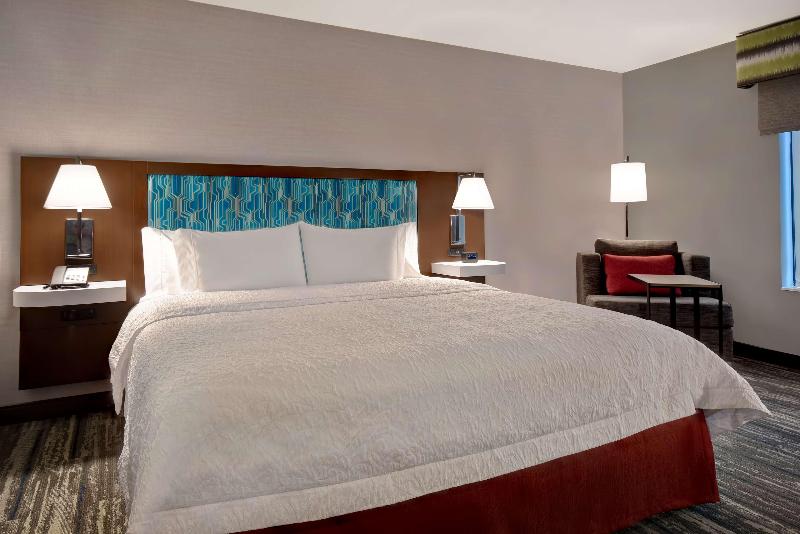 Hampton Inn By Hilton Pleasant View image