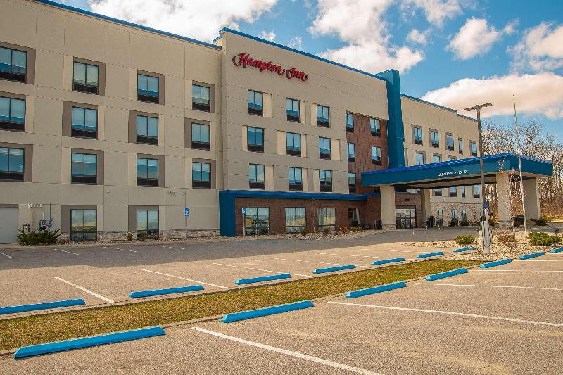 Hampton Inn By Hilton Wabash image