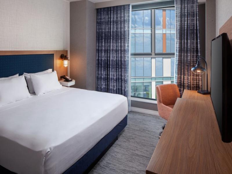 Hampton Inn Boston Seaport District image