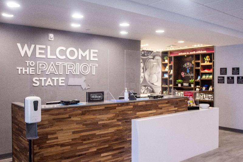 Hampton Inn & Suites By Hilton North Attleboro image