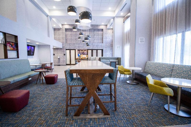Hampton Inn & Suites By Hilton North Attleboro image