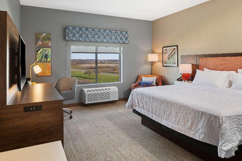 Hampton Inn Circleville image