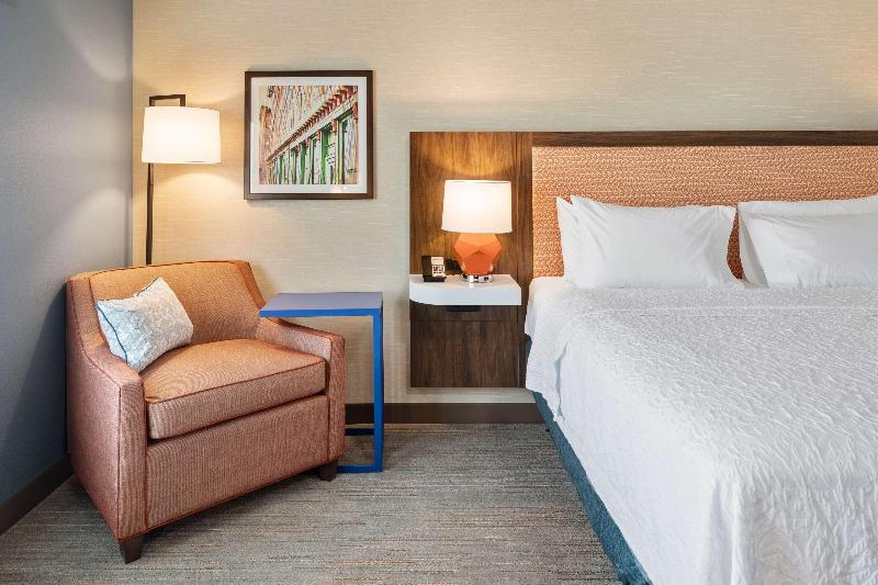 Hampton Inn Circleville image